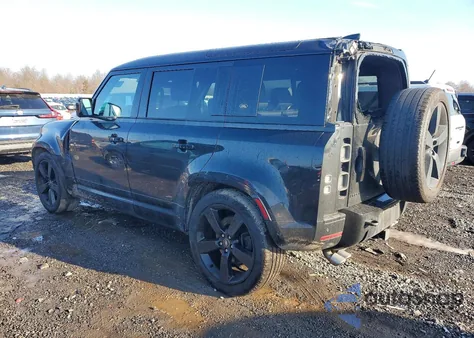 2022 Land Rover Defender 110 z USA, uszkodzony, nr VIN SALEWERE9N2064378